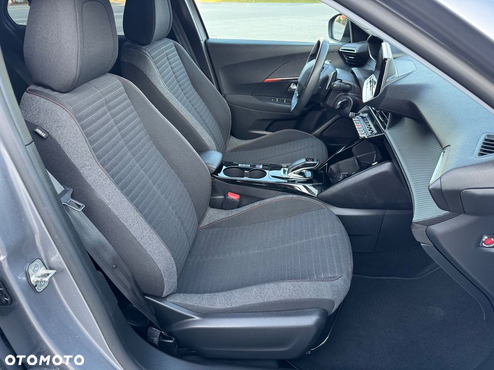 Peugeot 2008 PureTech 130 EAT8 Active - 10