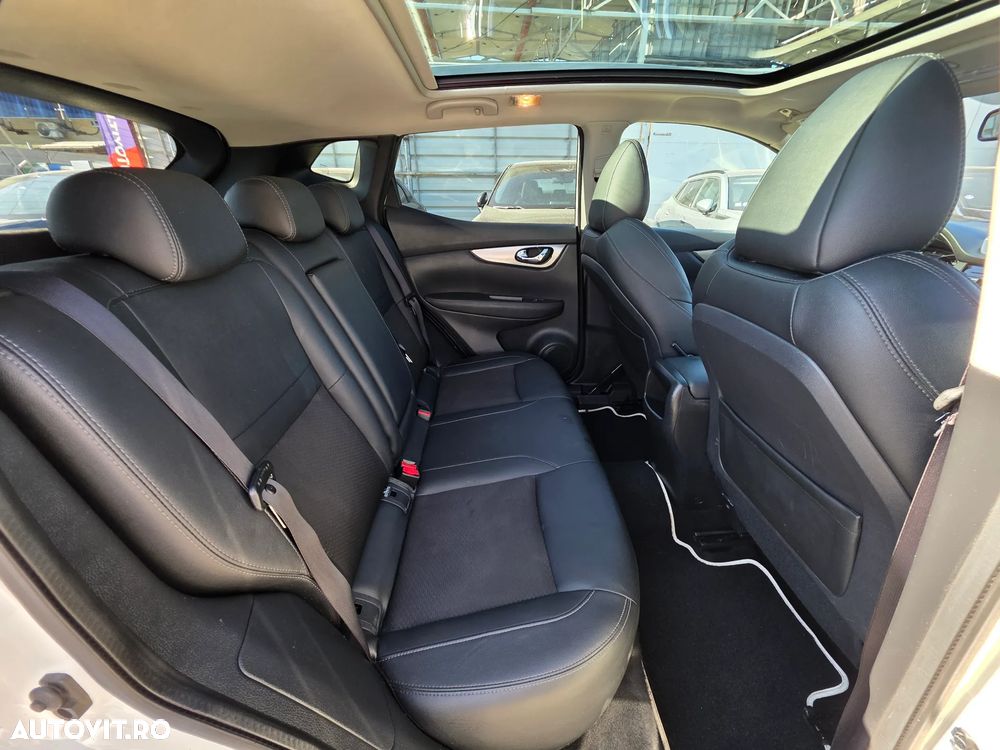 Nissan Qashqai 1.6 dCi DPF tekna - 16