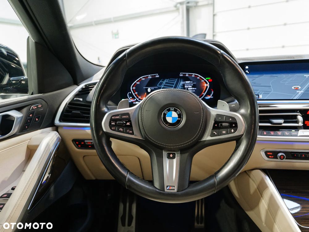 BMW X6 xDrive30d - 23