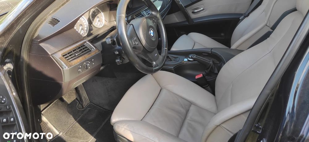 BMW Seria 5 - 12