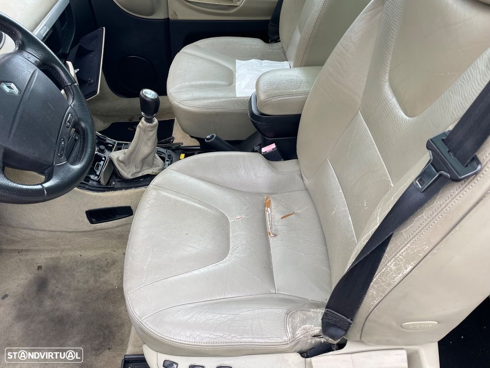 Renault Avantime 3.0 V6 Privilège - 4