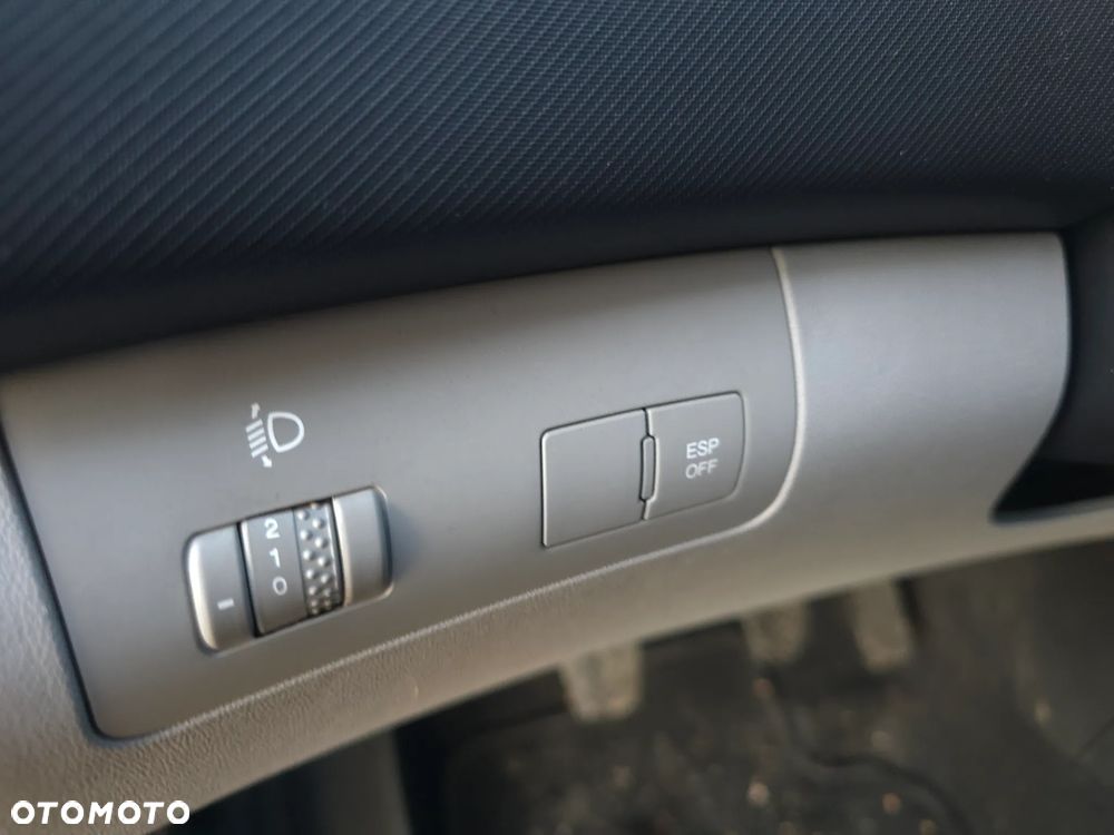 Kia Ceed 1.4 CVVT LX - 20