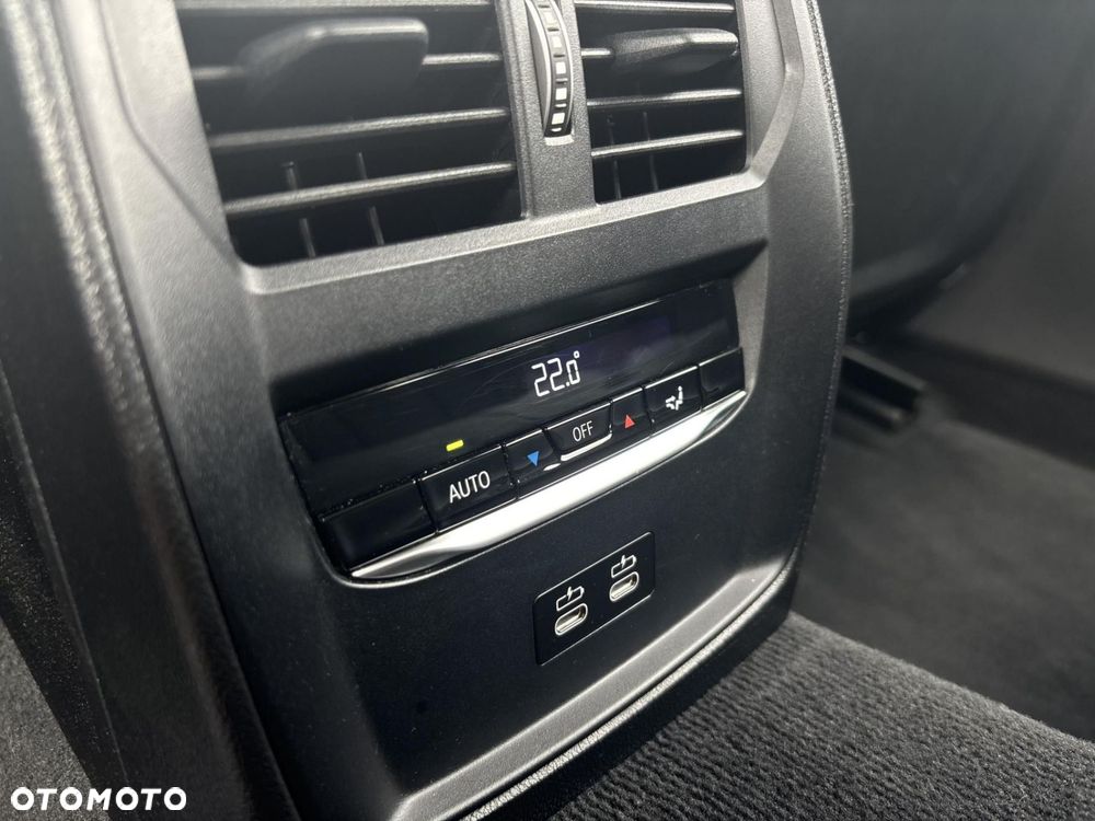 BMW Seria 3 - 16