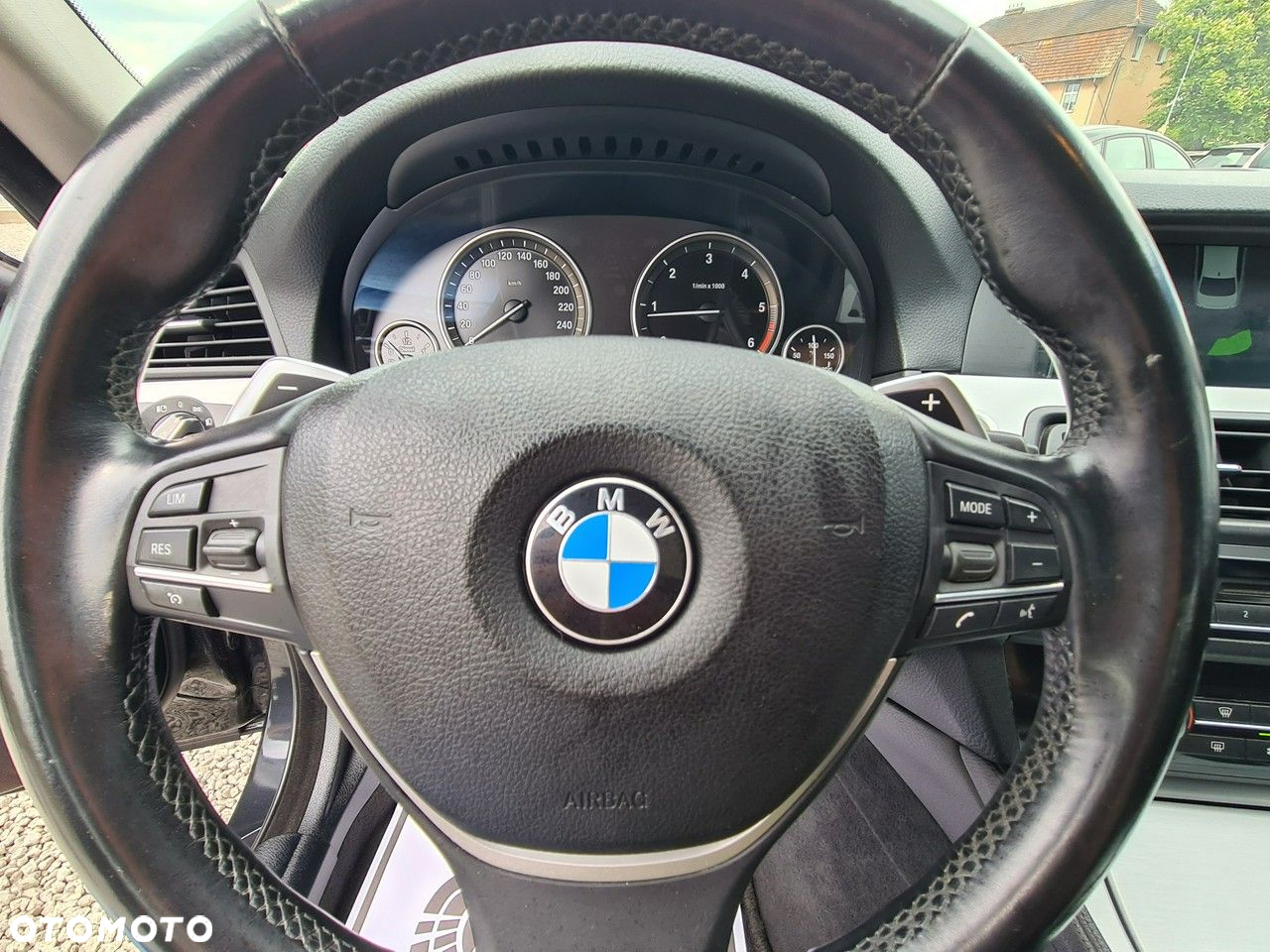 BMW Seria 5 520d - 16