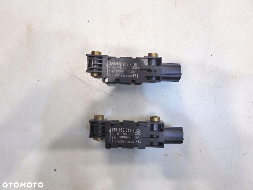 SENSOR UDERZENIOWY AUDI A4 B7 8E0959643B - 2