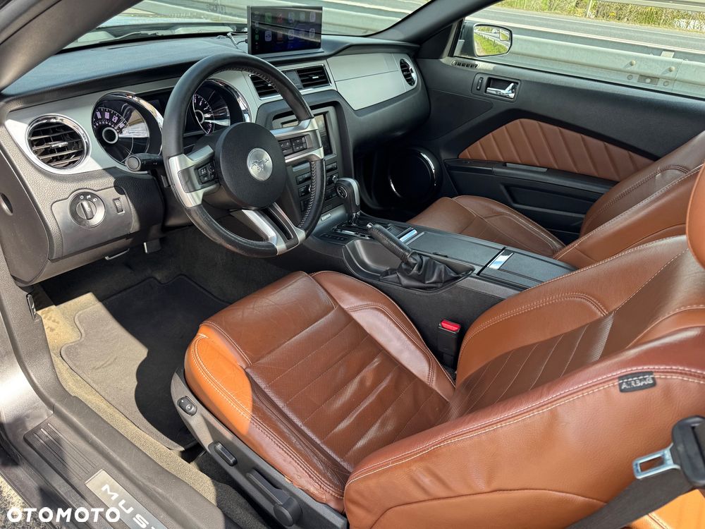 Ford Mustang 3.7 V6 Premium - 14
