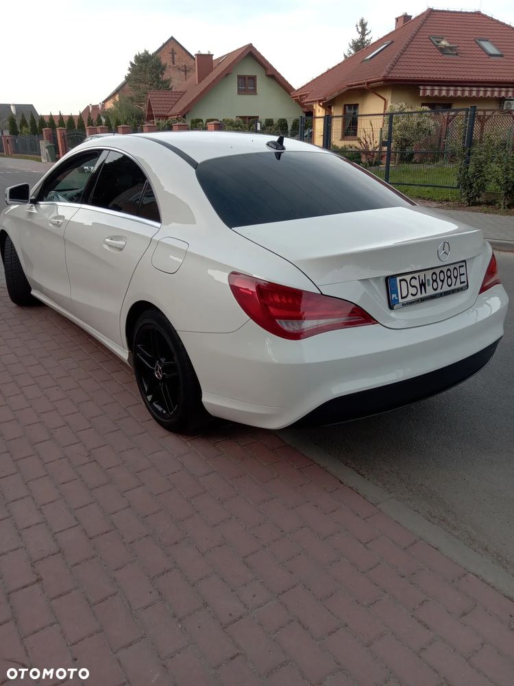 Mercedes-Benz CLA 180 BlueEffICIENCY Edition - 4