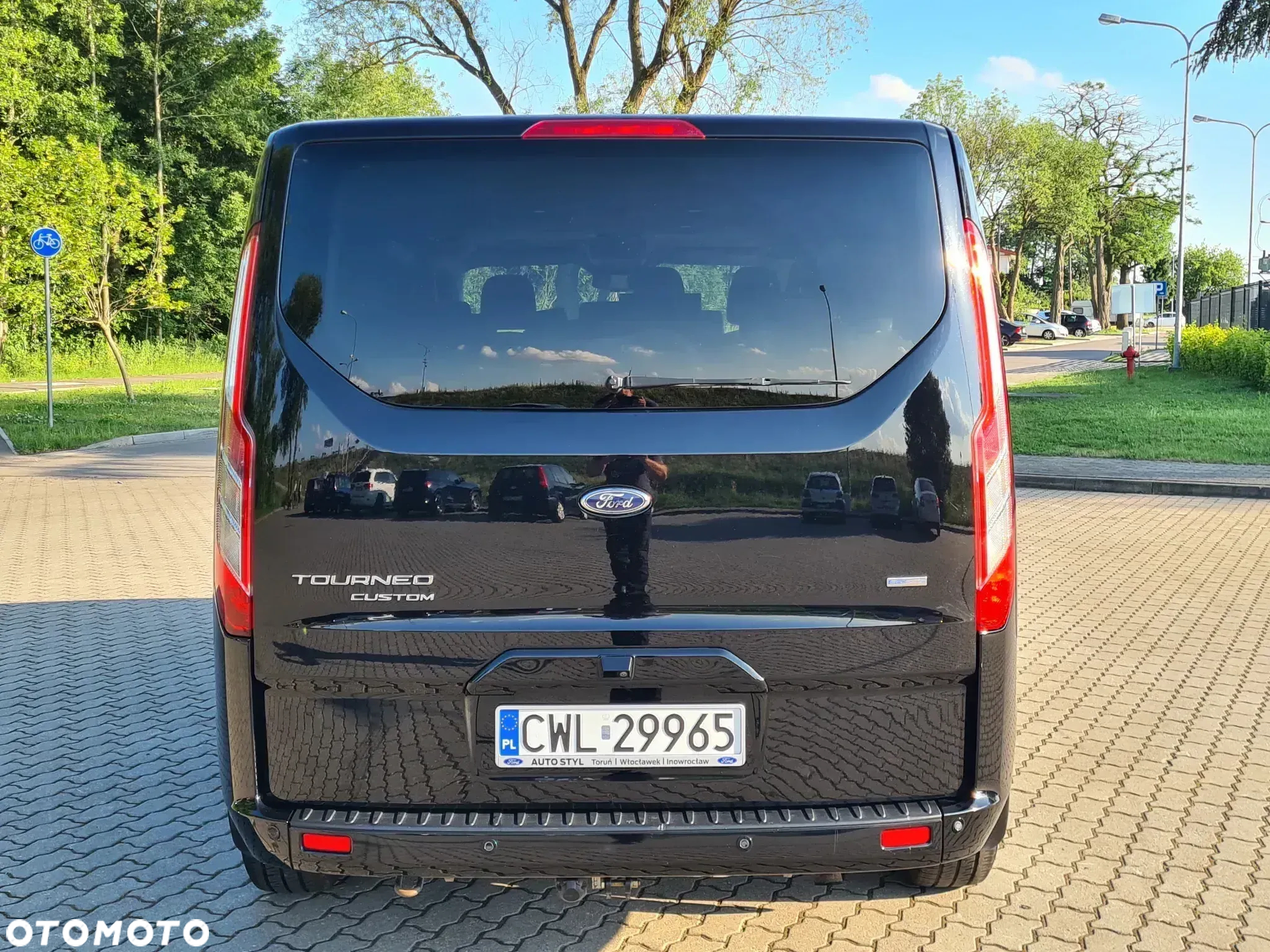 Ford Tourneo Custom - 4