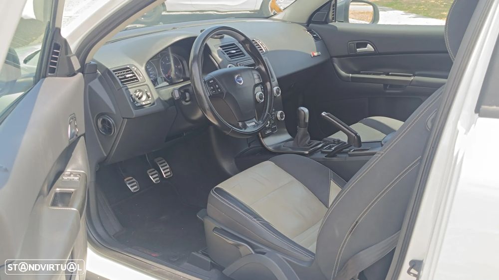 Volvo C30 D2 RDesign Edition - 6