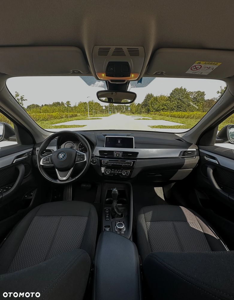 BMW X1 xDrive25e xLine - 32