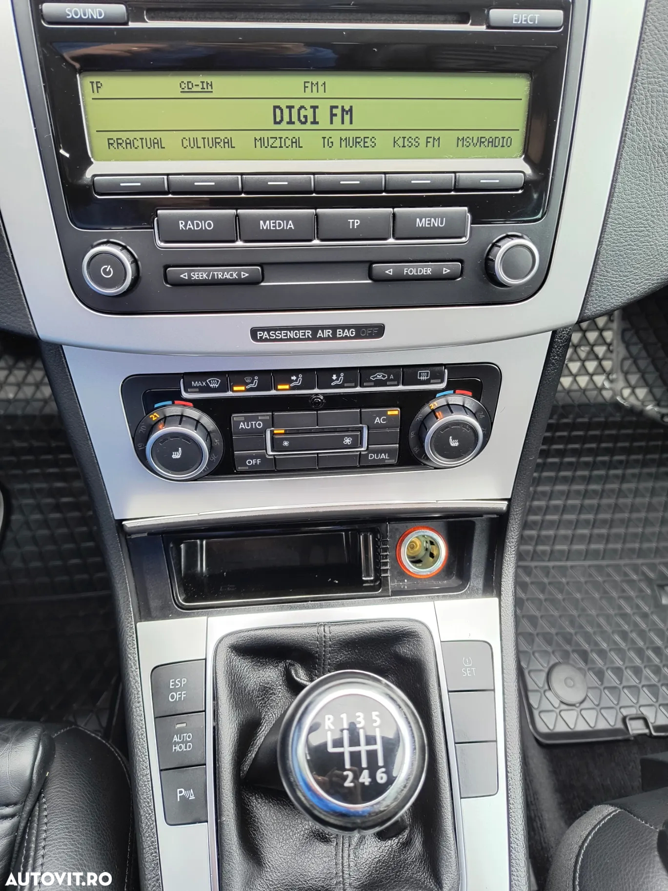 Volkswagen Passat - 23