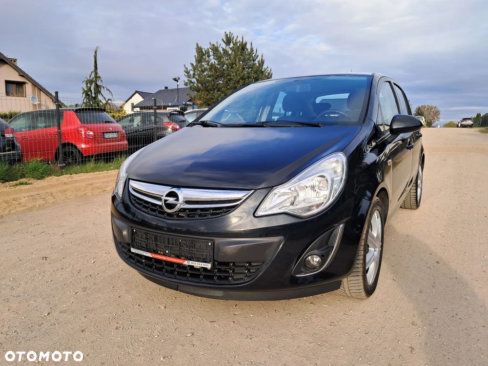 Opel Corsa 1.2 16V Cosmo - 1