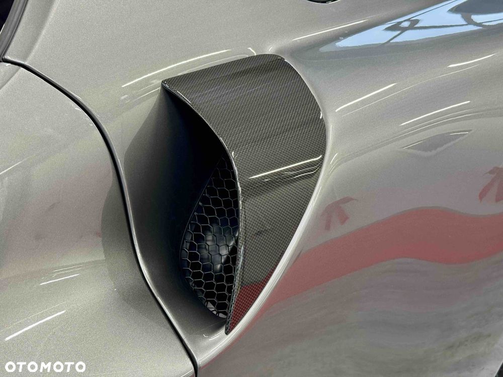 Ferrari 296 GTB - 17