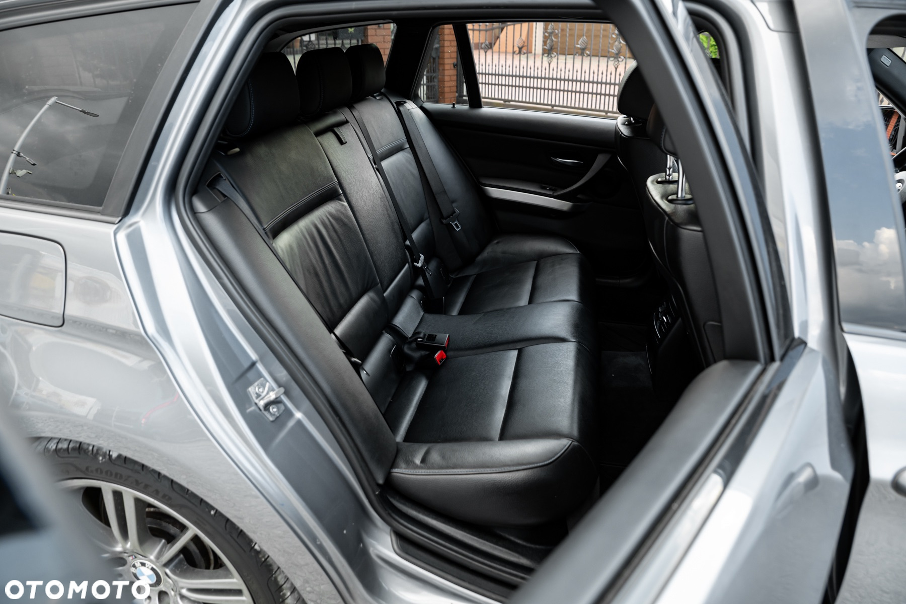 BMW Seria 3 330d xDrive DPF Touring Edition Sport - 7