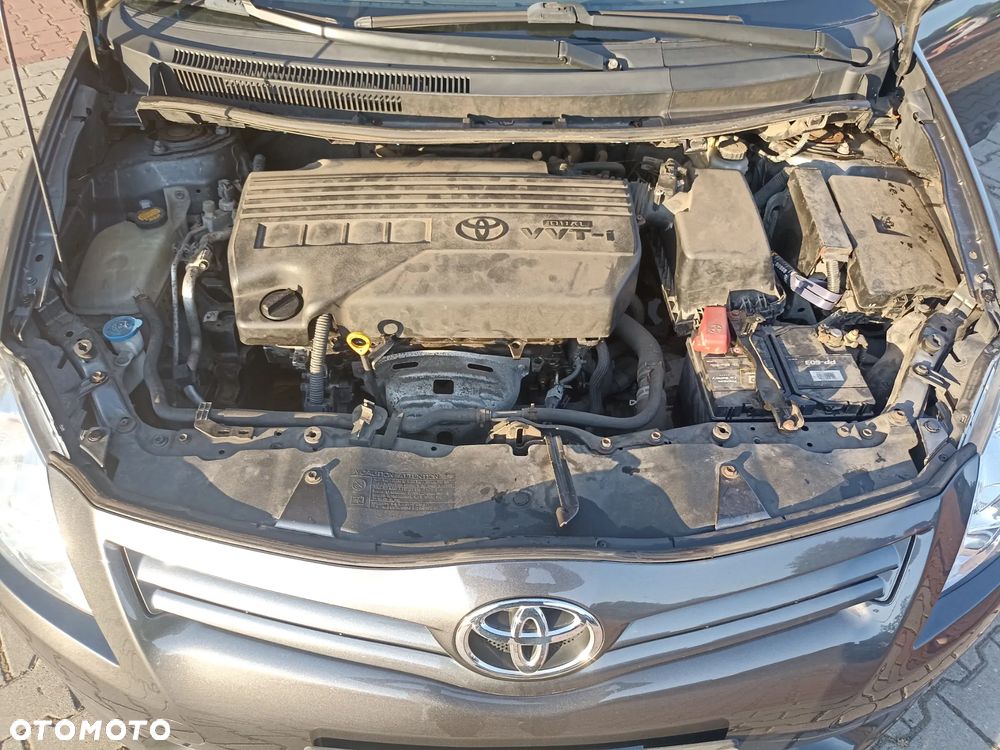 Toyota Auris - 14