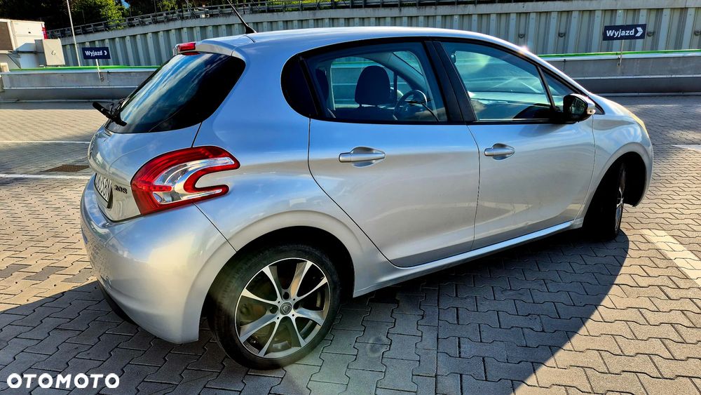 Peugeot 208 1.4 HDi Access - 2