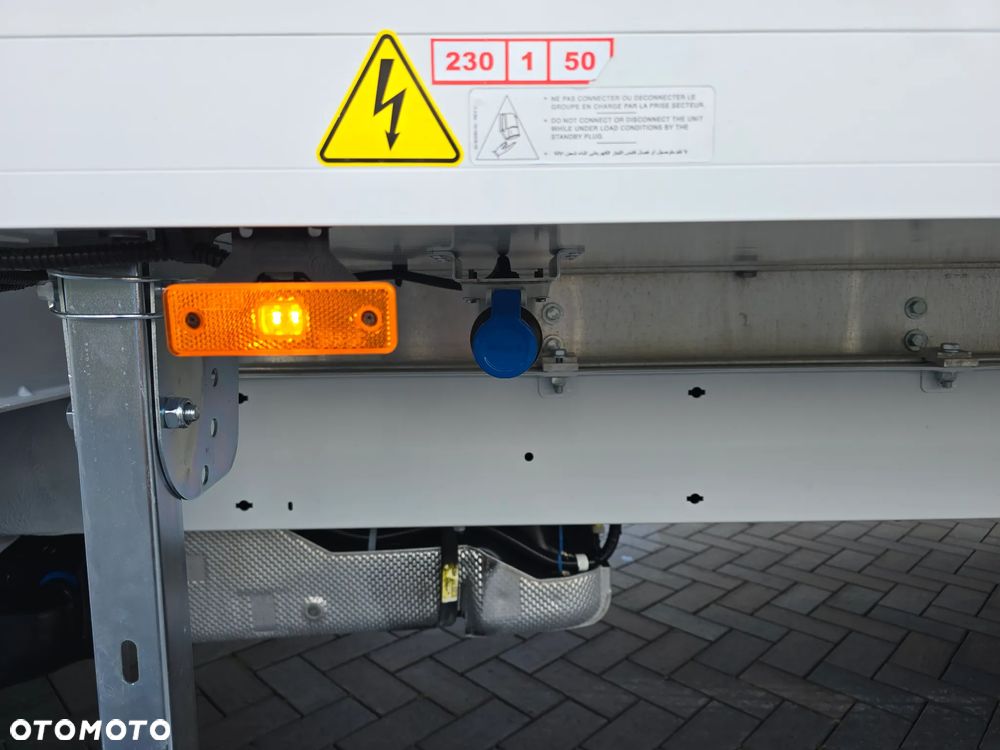 Renault MASTER CHŁODNIA 8 PALET Carrier XARIOS -29*C +29*C 230V STACJONARNE PODŁĄNCZENIE TYLN OŚ BLIŻNIACZA WZMOCNIONA SALON POLSKA 65Tyś km SERWIS ASO RENO DO OSTATNIEGO Km GWARANCJA BOGATA OPCJA WYPOSAŻENIA LEDY HALOGENY TEMPOMAT FOTEL KIEROWCY PNEŁMATYCZNY - 16