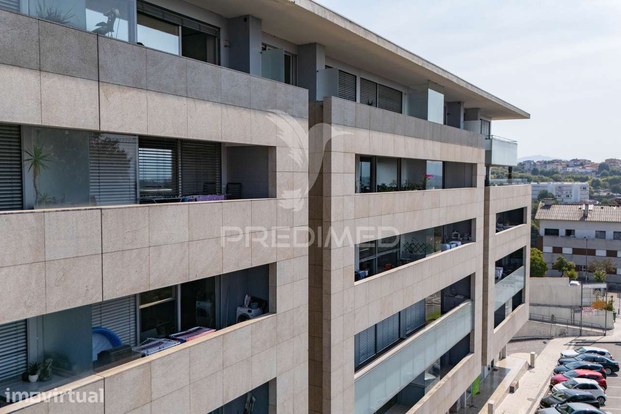 Apartamento T3 no Último Piso | 2 Suítes | 2 Varandas | Garagem | V... - Grande imagem: 3/31