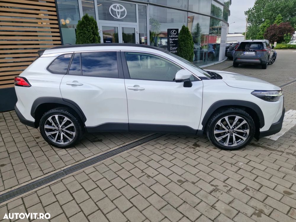Toyota Corolla Cross - 5