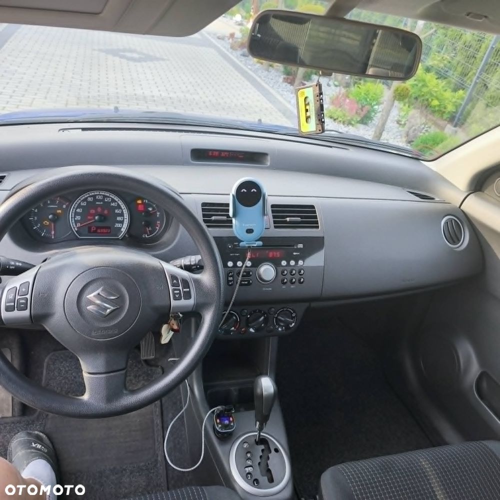 Suzuki Swift - 8