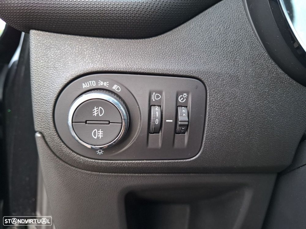 Opel Crossland 1.2 T Elegance - 22