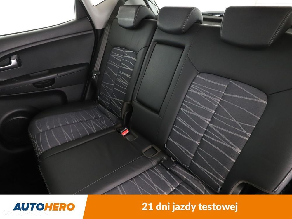 Kia Venga 1.4 L - 14
