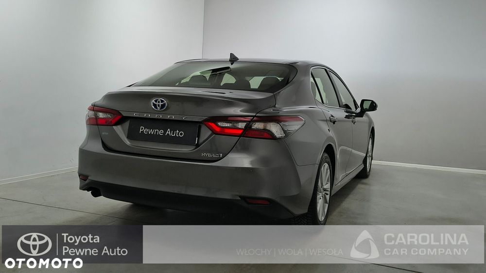 Toyota Camry 2.5 Hybrid Comfort CVT - 21
