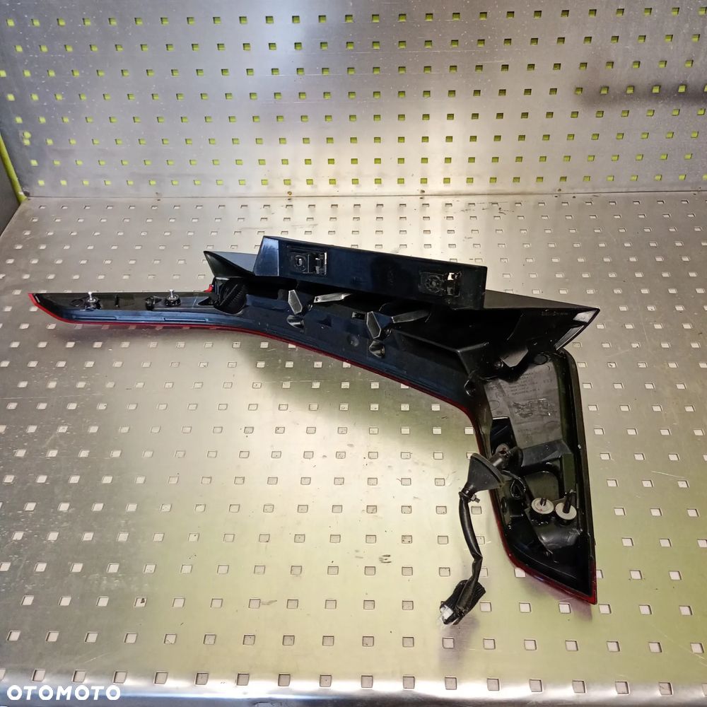 Lampa tylna prawa KIA Niro - 3