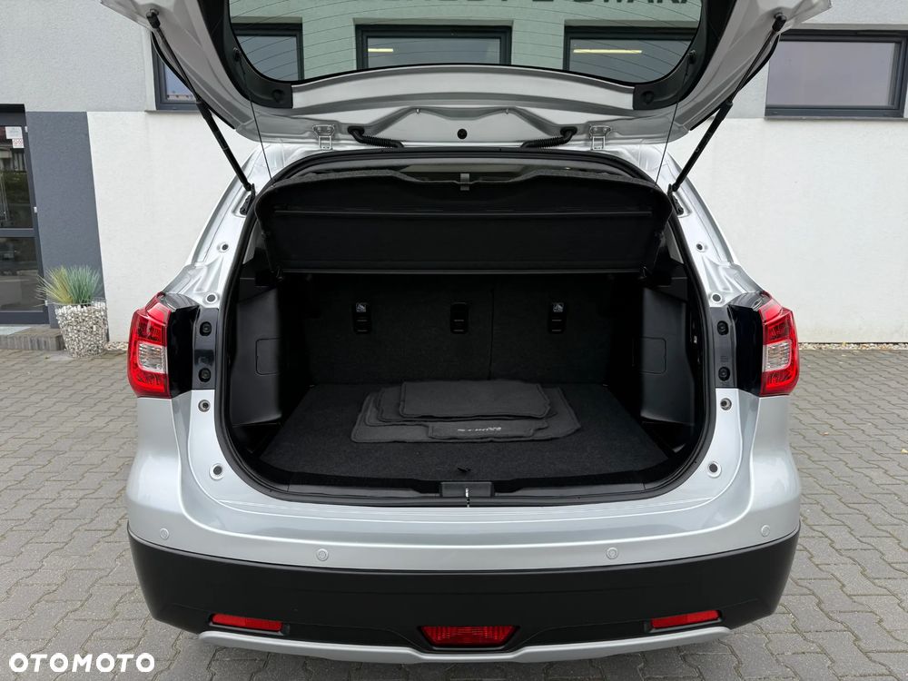 Suzuki SX4 S-Cross 1.4 T Premium 4WD - 30