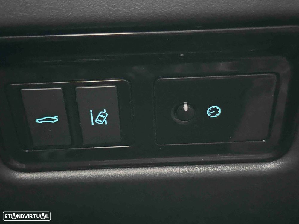 Jaguar XE 2.0 D R-Sport Aut. - 34