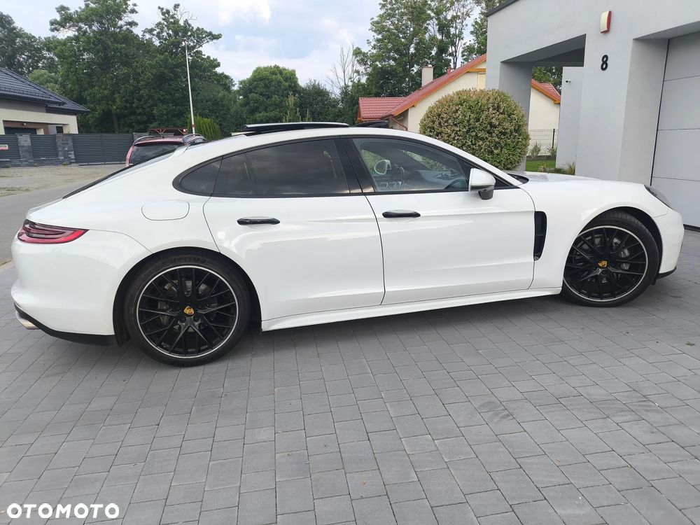 Porsche Panamera Standard - 9