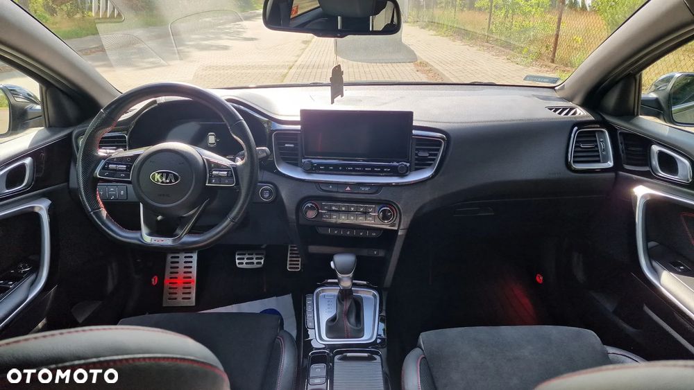 Kia ProCeed - 6