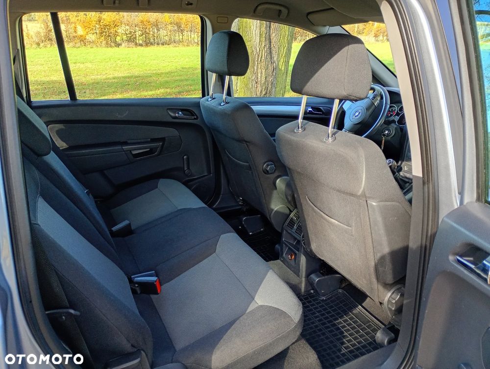 Opel Zafira - 7