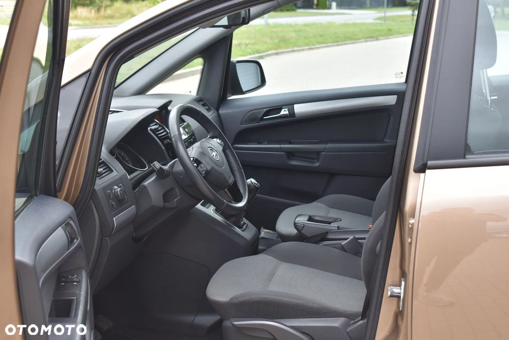 Opel Zafira - 21