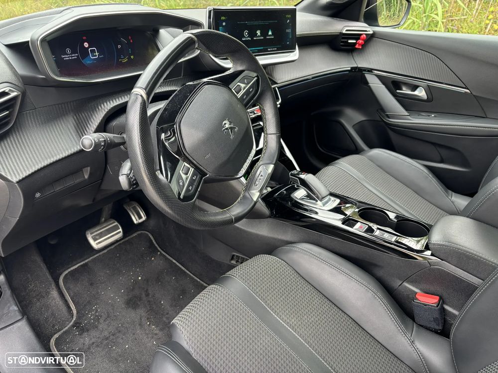 Peugeot e-208 50 kWh GT - 11