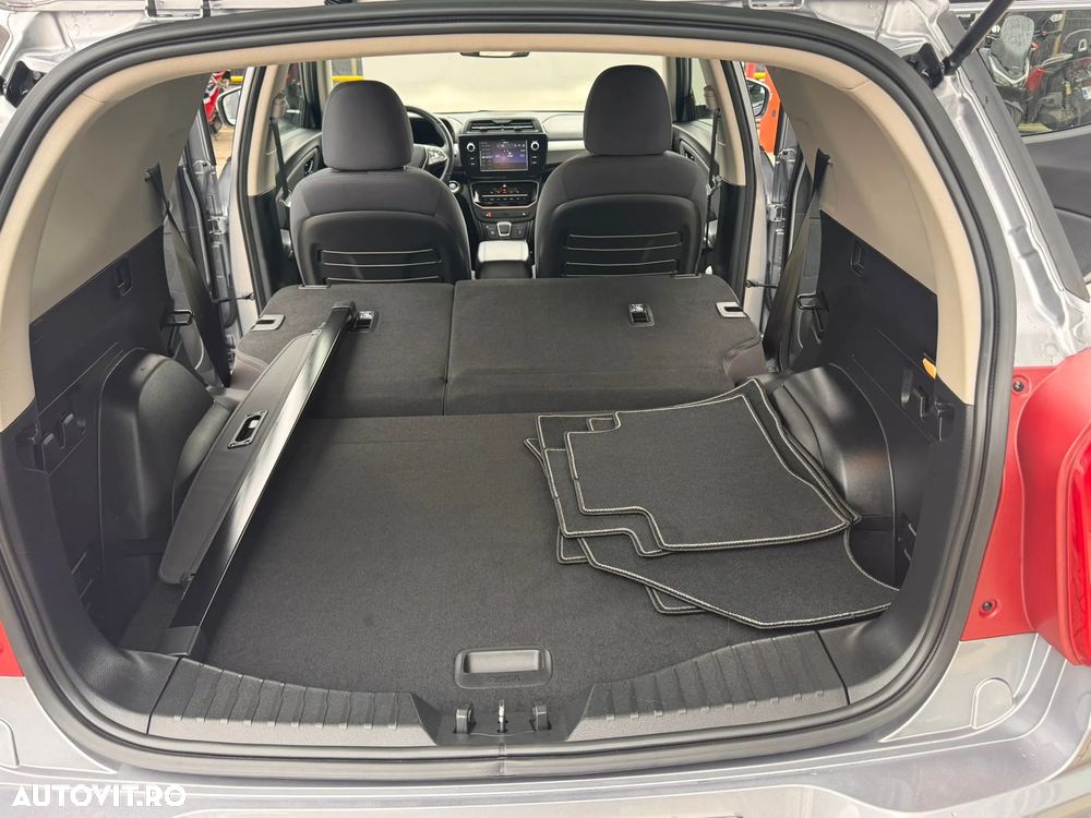 SsangYong Tivoli Grand - 11