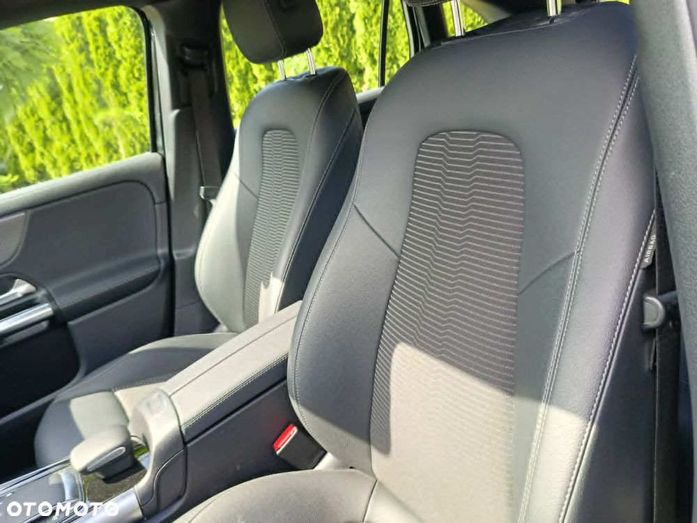 Mercedes-Benz EQA 300 4Matic Edition 1 - 25