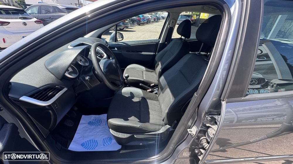 Peugeot 207 1.6 HDi Premium - 10