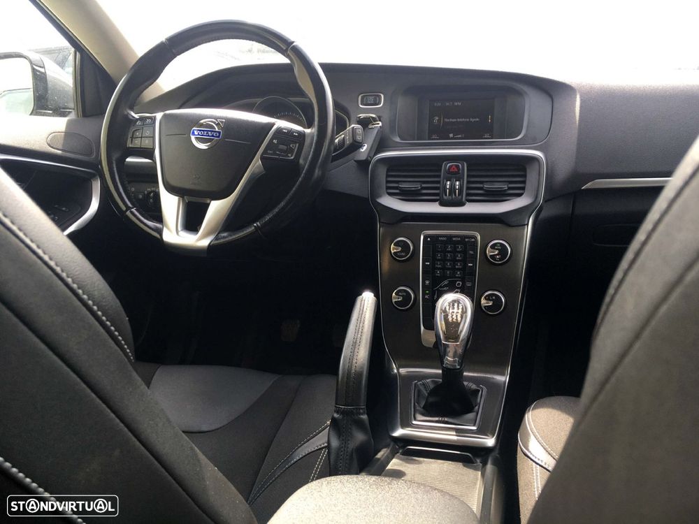 Volvo V40 1.6 D2 Momentum - 10