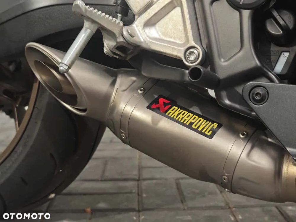 Honda CB - 8