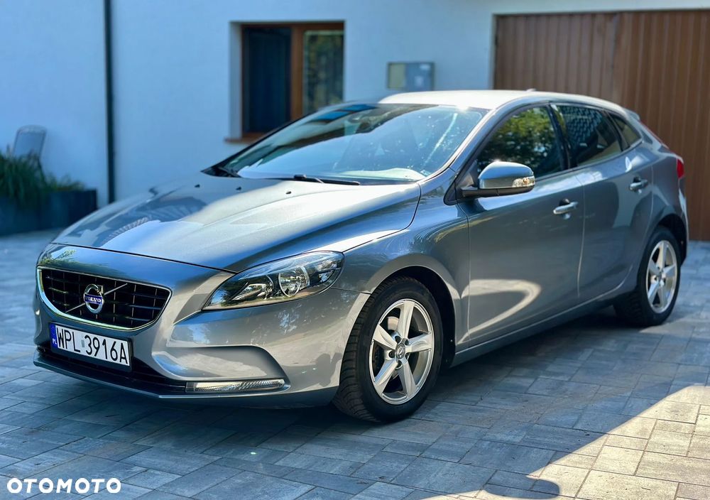 Volvo V40 D2 Momentum - 3
