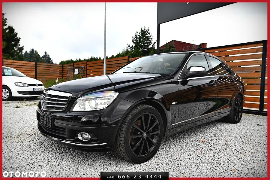 Mercedes-Benz Klasa C 180 CGI BlueEff Elegance - 4