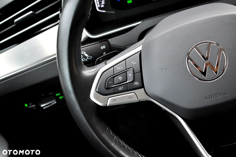 Volkswagen Passat 2.0 TDI EVO Elegance DSG - 19