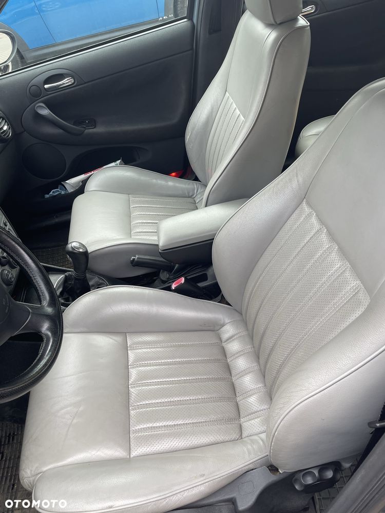 Alfa Romeo 147 - 2