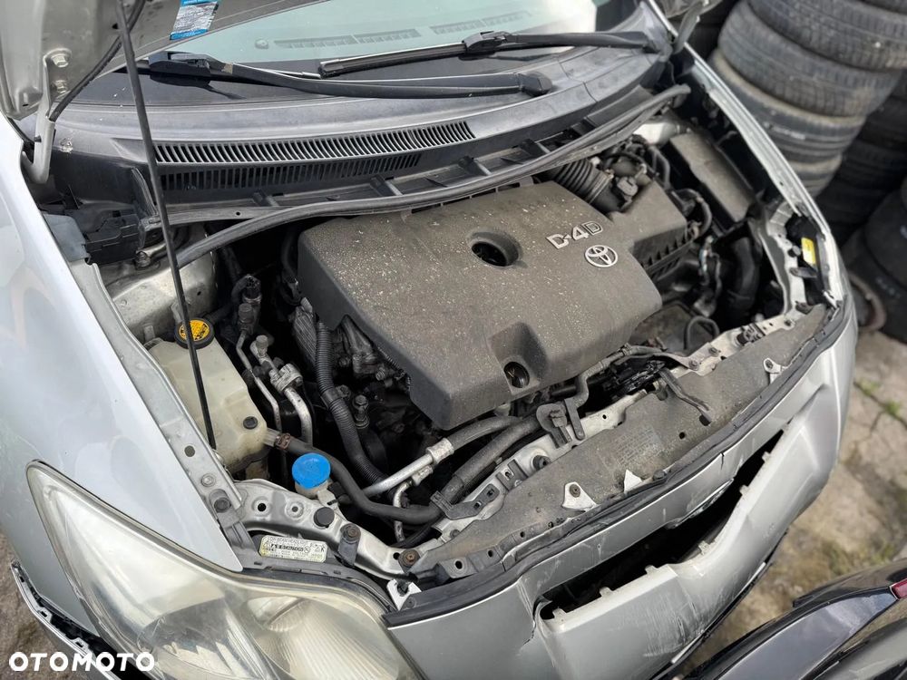 Drzwi przednie gołe Toyota Auris 2007r. poj. 2.0 D4D - 4