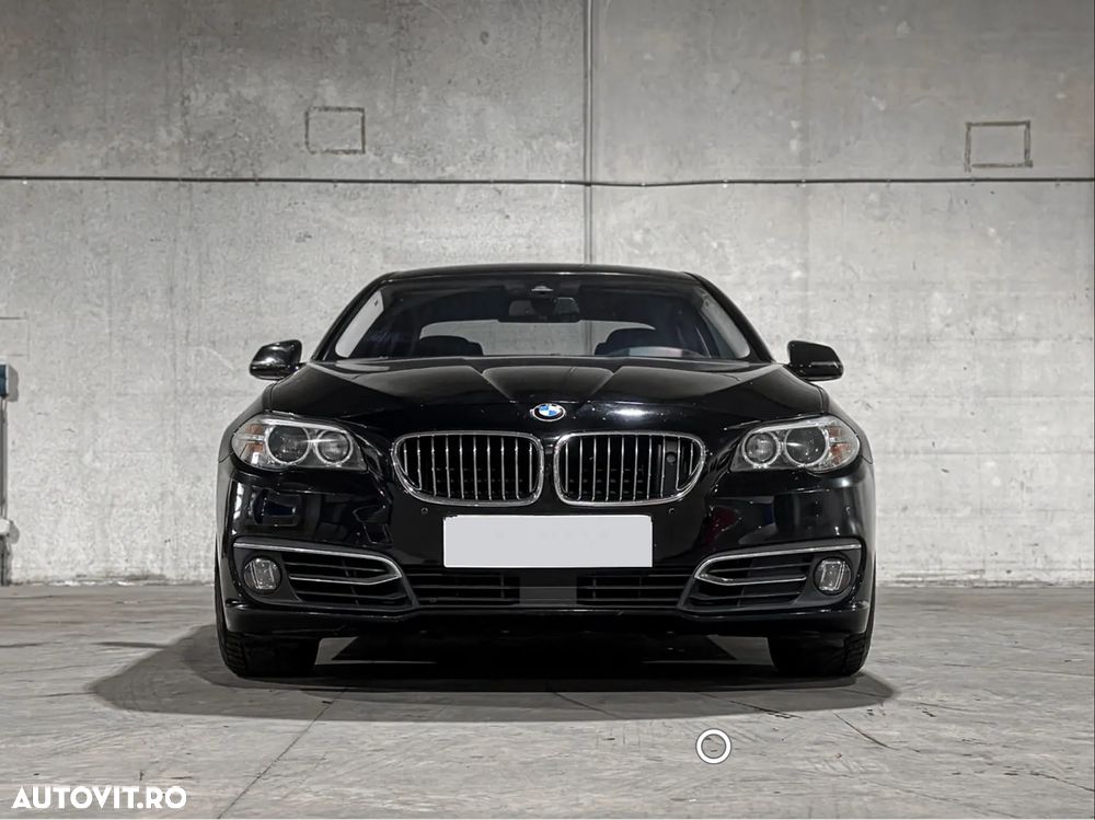 BMW Seria 5 528i Sport-Aut. Luxury Line - 2
