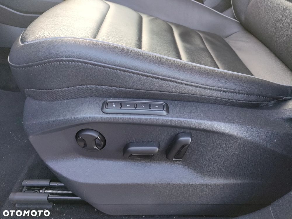 Volkswagen Tiguan - 20