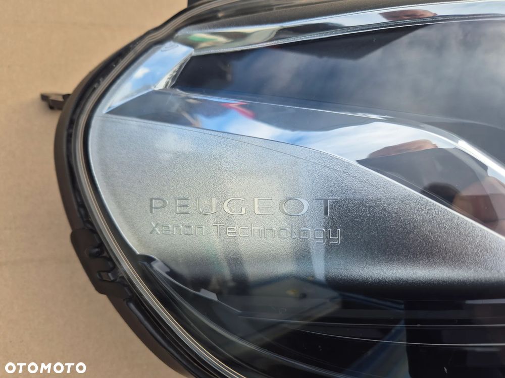 Peugeot Expert III Traveller reflektor prawy.Ksenon.OE.EU.2016- - 4