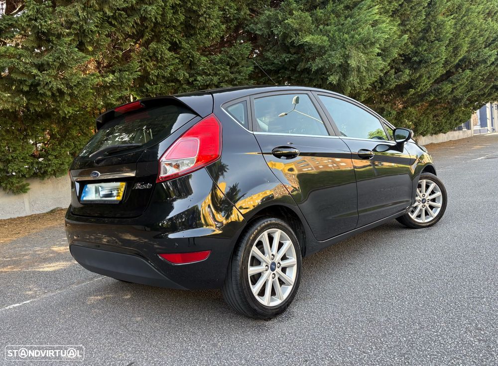 Ford Fiesta 1.0 T EcoBoost Titanium - 25