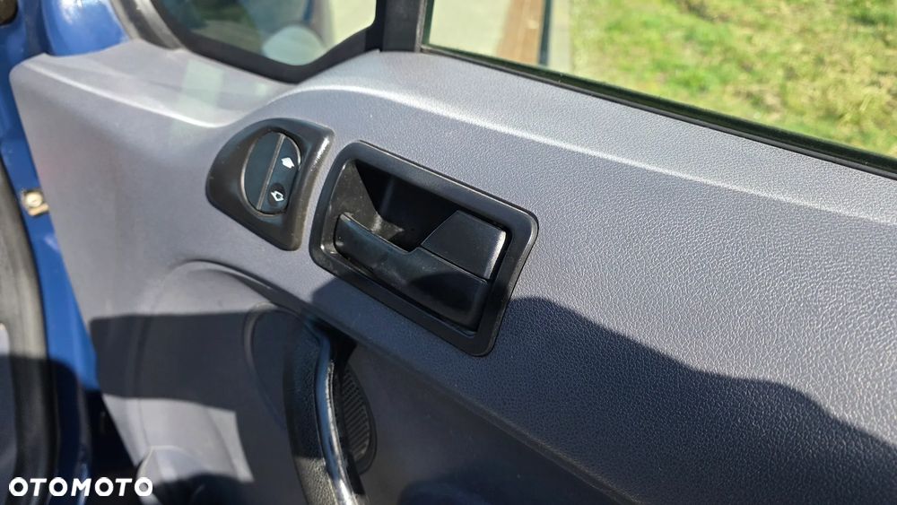 Ford Connect Tourneo - 30
